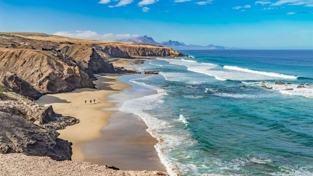 Discover the Hidden Gems of Fuerteventura: Unmissable Adventure Activities